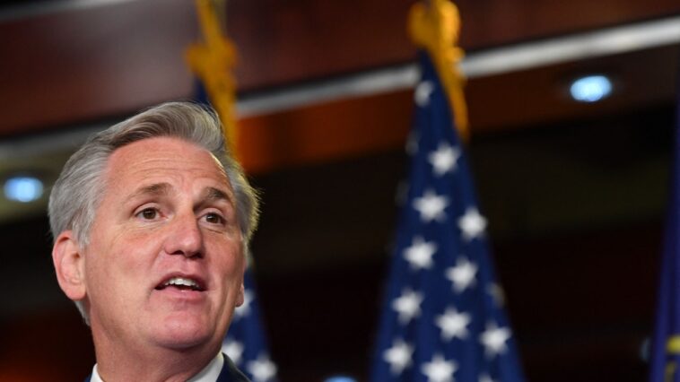 Kevin McCarthy dit qu'il a aimé « chaque jour » au Congrès, où ses collègues le méprisaient et le jetaient sur le cul