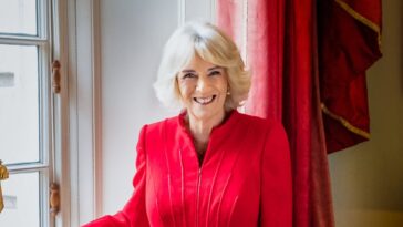 La reine Camilla lance un podcast de livres et poursuit son festival littéraire