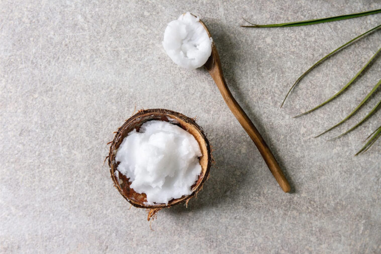 Le côté obscur de l’huile de coco : une nouvelle étude révèle des risques pour la santé à long terme Coconut Oil
