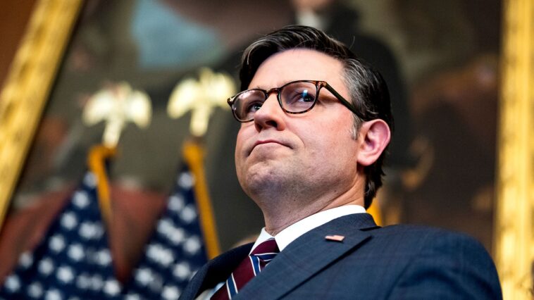 Mike Johnson a effectué un travail juridique pour le chef du « plus grand groupe militant anti-avortement » en Amérique : rapport