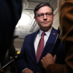 Mike Johnson prédit le soutien total du Parti républicain à l'enquête de destitution de Biden, même si les républicains n'ont aucune preuve réelle contre Biden