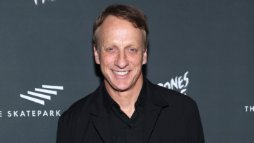 Tony Hawk partage la première photo du mariage de son fils avec Frances Bean Cobain