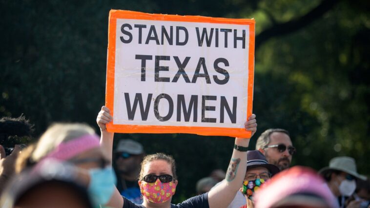 Un juge du Texas autorise une femme à avorter malgré la loi barbare de l'État stipulant qu'elle doit poursuivre une grossesse non viable qui pourrait la rendre stérile Un juge du Texas autorise une femme à avorter malgré la loi barbare de l'État stipulant qu'elle doit poursuivre une grossesse non viable qui pourrait la rendre stérile