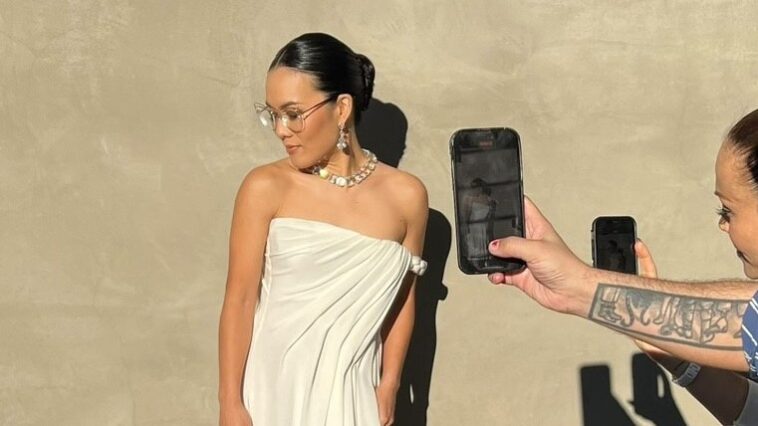 Dans le film Cool, calme et gagnant d'Ali Wong, recherchez les Golden Globes 2024