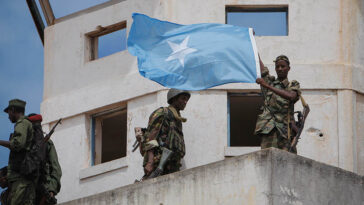 cc UNSOM, modified, https://flickr.com/photos/unsom/32074609932/in/photolist-kd1pbZ-JJwYiz-2hWxNx-cfsGHd-nskAiw-bku1r5-QrQmAy-bUo5Nb-2nYBdjS-RJnUYz-oEt8bW-B7yo6q-QSjL55-24uSgbF-dNCJyM-bmTnYP-bUo6wh-2gGB42P-q9PYe2-JDiddv-eedh7v-RuSe7o-7zmPws-bmTkP6-nBU9Us-cVRBtY-2po2Usa-2n4CEoz-eZDFo1-nRUMiF-pENmvC-9fwzyN-bzAkGq-eZs3sD-nzHvyb-eZsdP2-poexW2-8zuE6B-dgm25M-6zmgw5-cJGa3d-pohEo2-RxAzxr-dgm3J7-pEuehK-dgm1iK-pojEsj-fNXi4K-9fwSkJ-dgm3hY