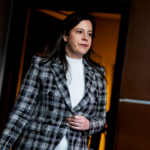 Elise Stefanik est « en tête » de la liste restreinte des vice-présidents de Trump : rapport