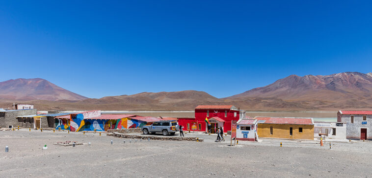 cc Diego Delso, modified, https://commons.wikimedia.org/w/index.php?search=bolivia%20mine&ns0=1&ns6=1&ns12=1&ns14=1&ns100=1&ns106=1#/media/File:Laguna_Hedionda,_Bolivia,_2016-02-03,_DD_50.JPG