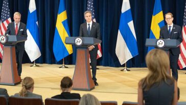 cc US Department of State, modified; https://www.flickr.com/photos/statephotos/52550581132/