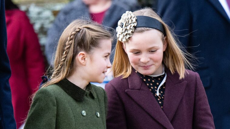 La princesse Charlotte et Mia Tindall ont partagé un doux moment le matin de Noël La princesse Charlotte et Mia Tindall ont partagé un doux moment le matin de Noël
