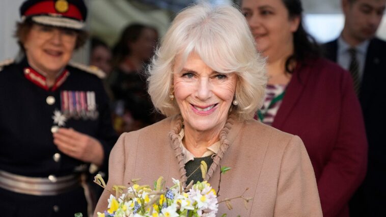 La reine Camilla est la « puissance tranquille derrière le trône » La reine Camilla est la « puissance tranquille derrière le trône »