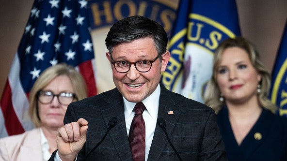 La situation difficile de Mike Johnson ressemble terriblement à celle de Kevin McCarthy