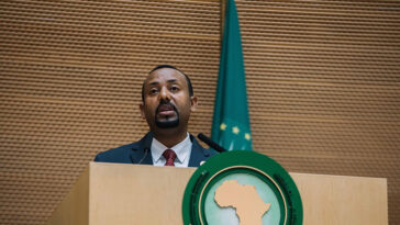 cc Office of the Prime Ministe, modified, https://flickr.com/photos/145325932@N03/45996384171/in/photolist-2d1b3Cs-2d1b6HA-QWPqTU-QWPqzY-2oSMWKN-QWPvoA-2d5xtzV-2oSNS3n-2bFZwpR-2d1b39b-2d1b663-2oSMYvb-QWPqmS-2d1b7Tw-PjsbLF-2d1b7cm-2bFZrSe-2d1baBs-2bFZsBR-2bFZw14-2bFZt2t-QWPymj-2d5xuwp-2d1b7uL-2d1b3SW-QWPq7U-2d5xuo8-2d1baZG-2d5xtTa-2d1b2SQ-2bFZwL2-2bFZvL6-2bFZvwP-2d1bbts-PjskFe-2d5xugK-2o4G99E-2o4Kwrm-2pi9Ynu-2picjWL-2nqTJBX-2ivbp9h-2ivcBg7-2ivbp6m-2iv8QSz-QWPohb-2o4LuX8-2o4Lury-2o4LqVW-2nqWity