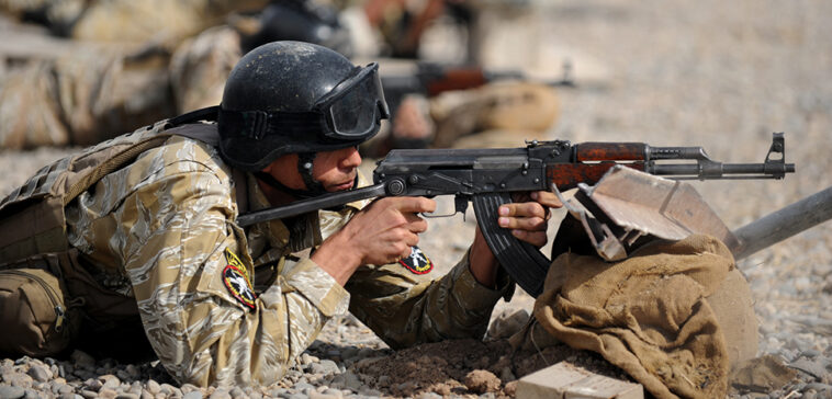 cc DVIDSHUB, modified, https://flickr.com/photos/dvids/5473988018/in/photolist-9kHBVL-6qHv69-RNKgg5-2muYfhy-2o1DDoa-2eq7vbd-RQXAm3-2iJ7Ffx-2o1JwGY-2nrwotU-bBbZaX-2cw8mMR-29gMpro-2nrqZip-2nrxtZ2-2hzp4eS-boh6Ju-2nrwdYz-29U79uz-2gUhgNH-2nrxrA4-2hmSiv2-2nrxkgW-2hxJ5Yo-2nrwfw9-2nrr4vh-2nrr4GK-2nrxsXs-2nrwm7p-2nrxmov-2nrwfiy-2nrwndT-2nrqQYU-2nrqVnP-2nrxgTi-24u4LZc-2nrwkJR-2nrqZUp-2nrwfng-2nrxjpA-2nrxrQ7-2nrweHv-2nrxnAf-2nrqVso-7zqt4E-ebyJvy-2dnECSu-2keHqqF-2nrqNDt-2nrw8bn - 101017-N-4965F-086 MOSUL, Iraq - Members of the Iraqi 6th Emergency Response Battalion conduct weapons training under the supervision of U.S. Special Operations Forces on Oct. 17. Members of the Combined Joint Special Operations Task Force-Arabian Peninsula (CJSOTF-AP) advise, train, and assist the Iraqi Security Forces during Operation New Dawn. (Photo by U.S. Navy Mass Communication Specialist 1st Class James E. Foehl)