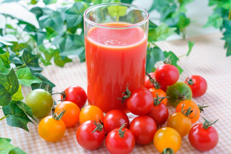 Le jus de tomate tue efficacement les salmonelles et autres bactéries nocives SciTechDaily