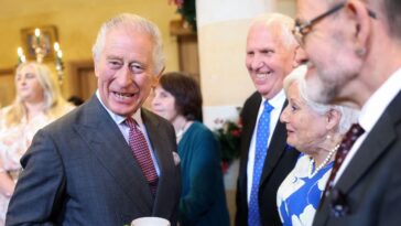 Le roi Charles « se porte bien » après une intervention sur la prostate