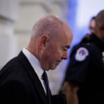 Les Républicains vont de l’avant avec la procédure de destitution de Mayorka alors qu’ils attaquent Biden par-dessus la frontière