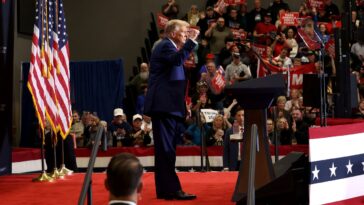 Les initiés de Trump disent que sa campagne 2024 est plus disciplinée : « Cette fois, il ne parle pas à Randos »