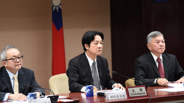 DPP Presidential Candidate William Lai; cc executive yuan, https://commons.wikimedia.org/w/index.php?search=William%20Lai%20%20taiwan&ns0=1&ns6=1&ns12=1&ns14=1&ns100=1&ns106=1#/media/File:William_Lai_and_Shen_Jong-chin_20170919.jpg, modified