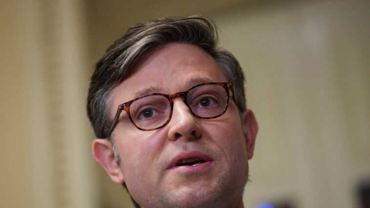 Mike Johnson va-t-il perdre son poste de conférencier, à la manière de Kevin McCarthy ? Mike Johnson va-t-il perdre son poste de conférencier, à la manière de Kevin McCarthy ?