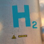 Révolutionner les piles à combustible à hydrogène : de nouveaux matériaux ioniques améliorent considérablement l'efficacité SciTechDaily