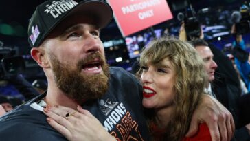 Travis Kelce félicite Taylor Swift pour sa saison de recrue exceptionnelle