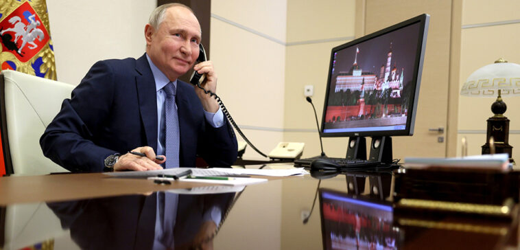 Un Poutine inculpé et isolé se lance dans de nouvelles élections Un Poutine inculpé et isolé se lance dans de nouvelles élections