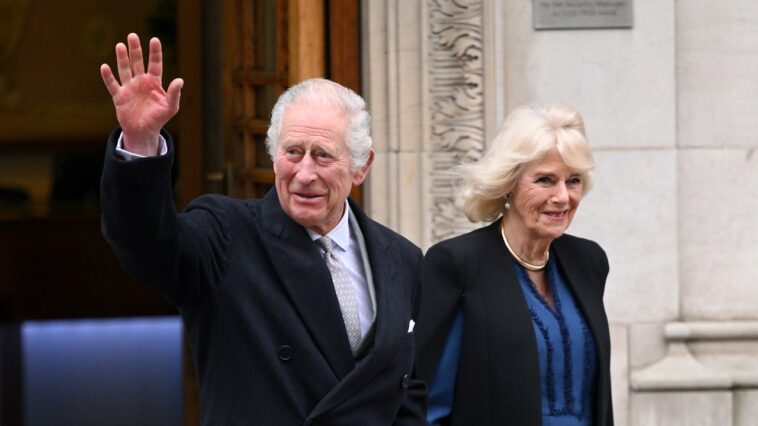 Un roi Charles « reconnaissant » est libéré de l’hôpital après une intervention sur la prostate
