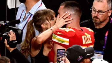Taylor Swift et Travis Kelce remportent le Super Bowl 2024 avec plusieurs baisers