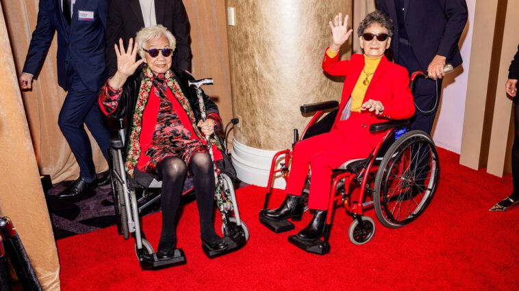 Les stars de Năi Nai et Wài Pó sont prêtes à faire leurs débuts sur le tapis rouge des Oscars 2024