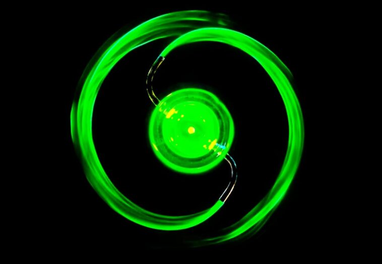 Briser la physique : la tournure improbable du problème des arroseurs de Feynman SciTechDaily