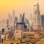 Des scientifiques développent une méthode pour refroidir de 8°F l'une des villes les plus chaudes du monde SciTechDaily