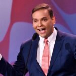 George Santos traite ses ex-collègues de « putains d'idiots » lors d'un chat de groupe qu'il a créé spécialement pour les maudire