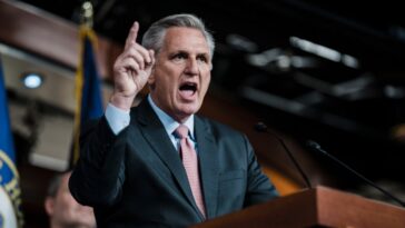 Kevin McCarthy, assoiffé de sang, prépare sa revanche sur les républicains qui l'ont évincé : rapport