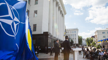 L'Ukraine aide et exploite l'autorité morale de l'OTAN