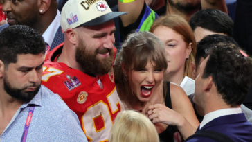 La célébration du Super Bowl 2024 de Taylor Swift et Travis Kelce est fondamentalement un clip vidéo « Love Story »