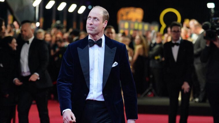 Le prince William vole en solo en velours aux BAFTA Awards 2024 Le prince William vole en solo en velours aux BAFTA Awards 2024