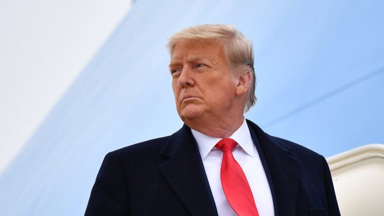 Le procès de Trump pour subversion des élections fédérales reporté pour l'instant (juge)