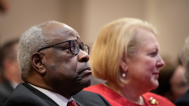 Ne vous attendez pas à ce que Clarence Thomas se récuse dans les affaires de Donald Trump du 6 janvier