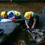 Reconstruire l'histoire : les « biographies osseuses » révèlent les secrets de la vie médiévale Part of the Face of Project Number 766