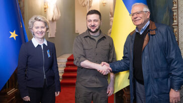 cc PRESIDENT OF UKRAINE VOLODYMYR ZELENSKYY Official website, modified, https://en.wikipedia.org/wiki/File:Meeting_of_the_President_of_Ukraine_with_the_President_of_the_European_Commission_and_the_High_Representative_of_the_EU_for_Foreign_Affairs_and_Security_Policy_29.jpg