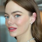 Comment Emma Stone a réussi un glamour discret et une grande victoire aux Oscars 2024