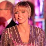 La princesse Charlène de Monaco éblouit dans une combinaison sur le thème disco La princesse Charlène de Monaco éblouit dans une combinaison sur le thème disco