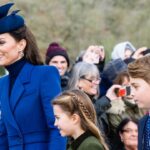 Après que Kate Middleton ait été photographiée pour la première fois depuis une chirurgie abdominale, son retour aux fonctions royales apparaît