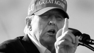 Donald Trump devrait probablement déposer le bilan, mais probablement pas parce qu'il craint que cela ne le fasse passer pour un perdant : rapport
