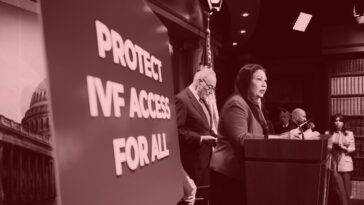« Ils essaient de nous contrôler » : une patiente du Texas FIV intente une action en justice pour interdiction de l'avortement