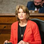 La sénatrice Lisa Murkowski n'exclut pas une rupture avec le GOP