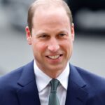 Le prince William visite en solo la caserne des gardes gallois Le prince William visite en solo la caserne des gardes gallois