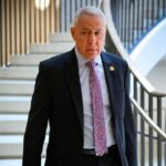 Le représentant républicain Ken Buck dit que le Parti républicain est devenu une blague et qu'il s'en va Le représentant républicain Ken Buck dit que le Parti républicain est devenu une blague et qu'il s'en va