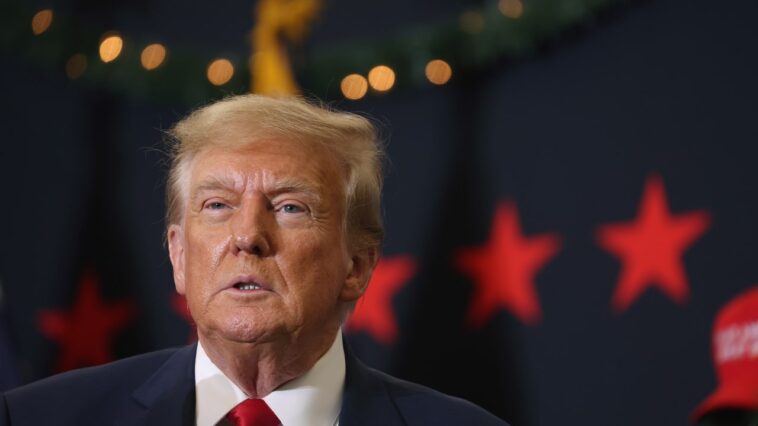 Letitia James pourrait commencer à saisir les actifs de Trump lundi après que l'ex-président ait admis qu'il était trop pauvre en liquidités pour payer un jugement pour fraude civile de 464 millions de dollars