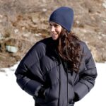 Meghan Markle dévale les pistes avec des amis lors du « Perfect Trip »